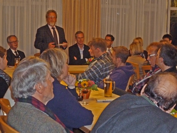 Binninger zieht viele Zuhörer an